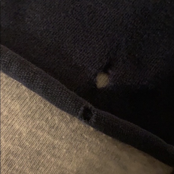 brandy melville long sleeve - Picture 2 of 2